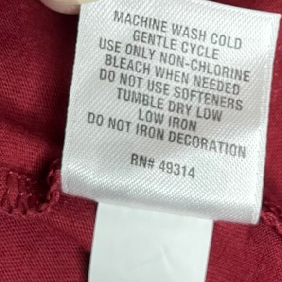 Under Armour Tshirt Brown University Womens Large Red Vneck Semi Fitted - Picture 9 of 9